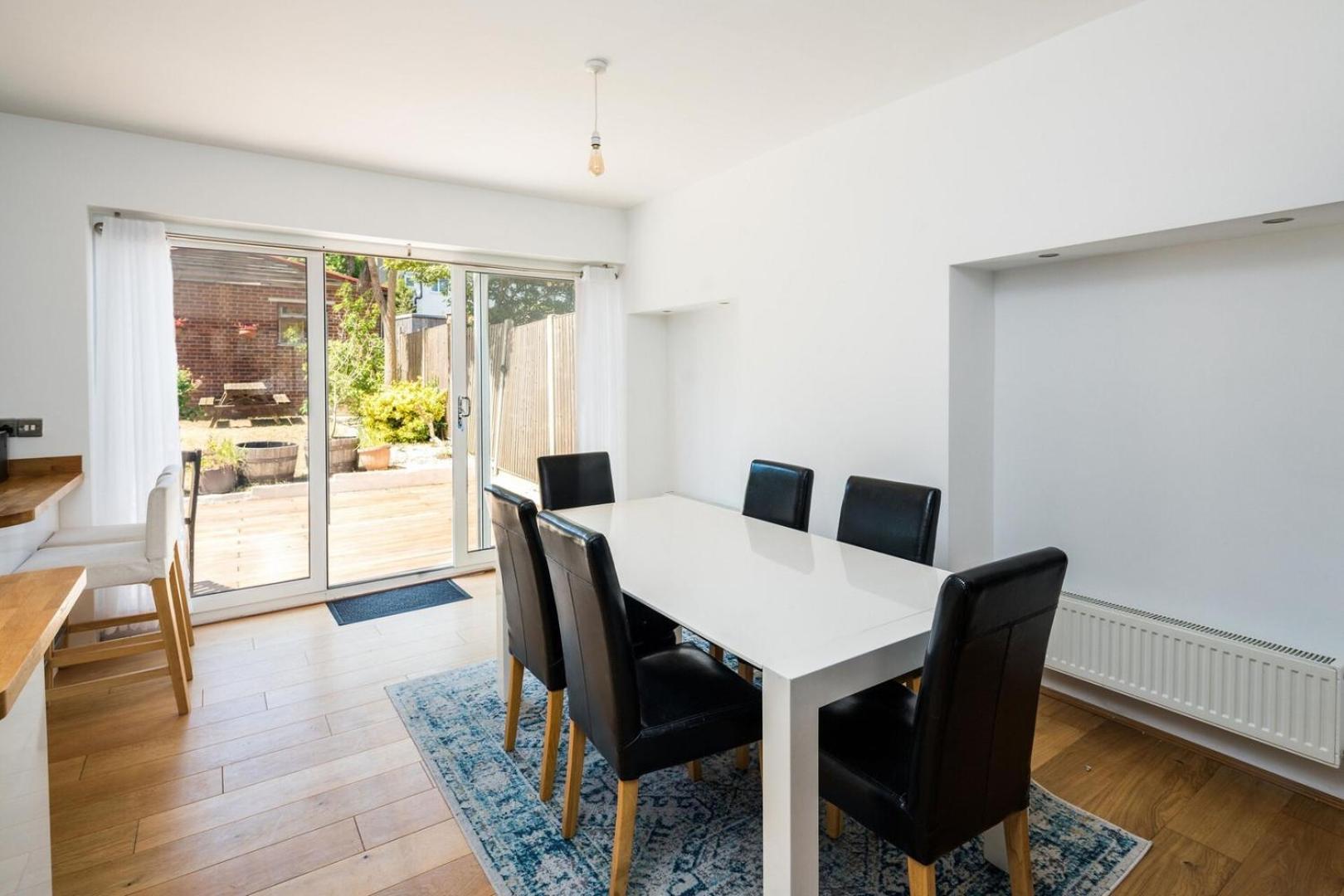 Villa Elegant 2Bd House With Garden And Decked Patio London Exterior foto